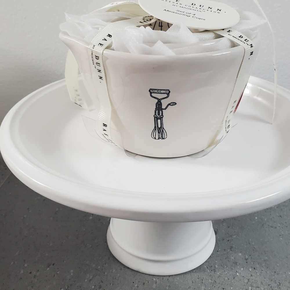 Nwt Rae Dunn Icon Measuring Cups